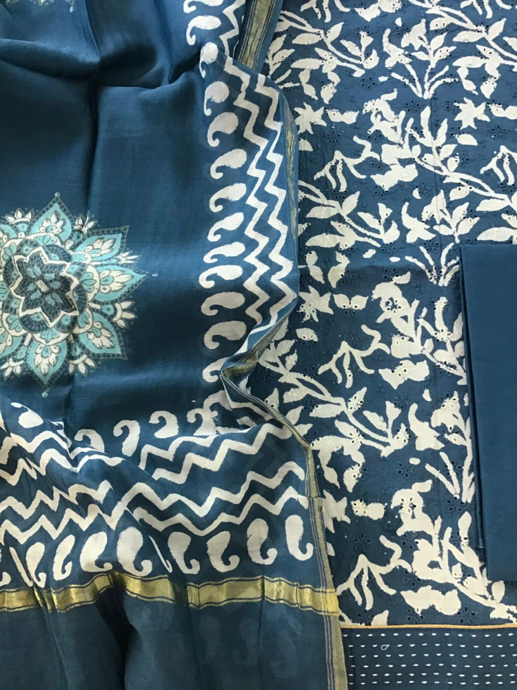 Image of Pure Hakoba Cotton Printed Embroidered Suit - Blue