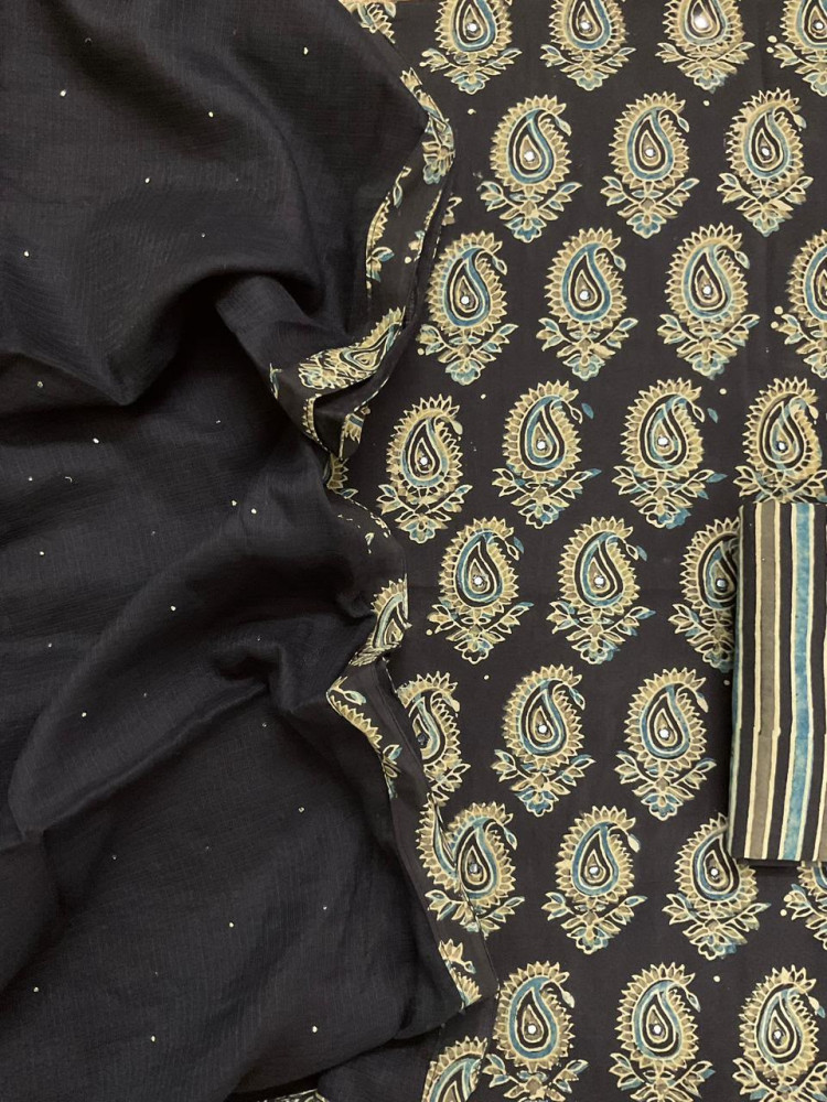 Image of Pure Fine Cotton Ajrakh Printed Embroidered Suit - Black