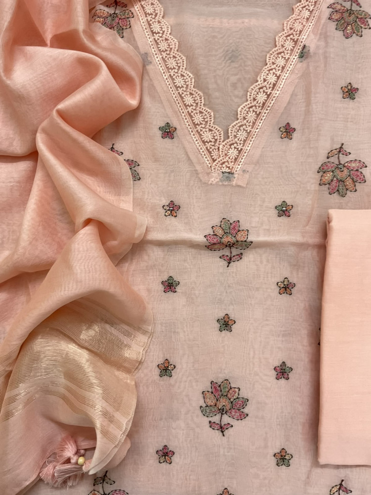 Image of Pure Mul Chanderi Embroidered Suit - Peach