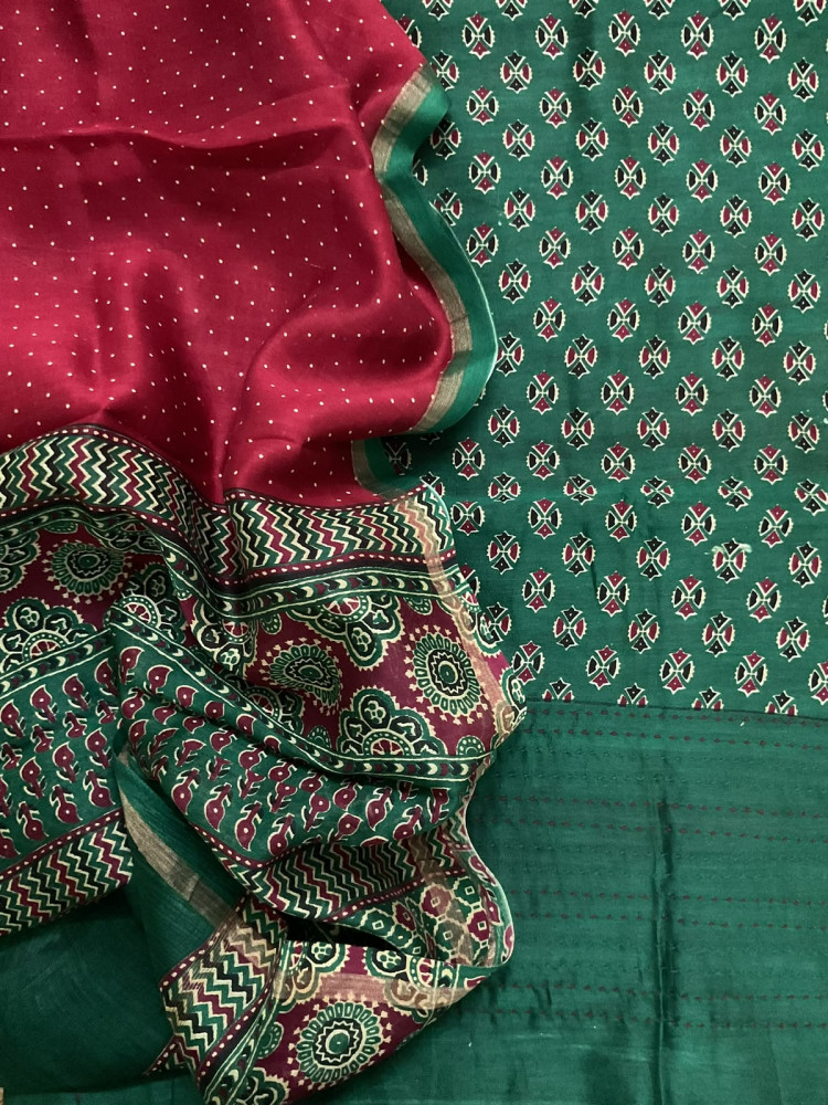 Image of Pure Mul Chanderi Printed Kantha Work Suit - Green
