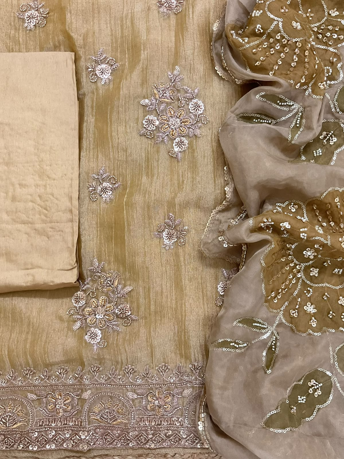 Soft Crushed Tissue Prinetd Embroidered Suit - Yellow