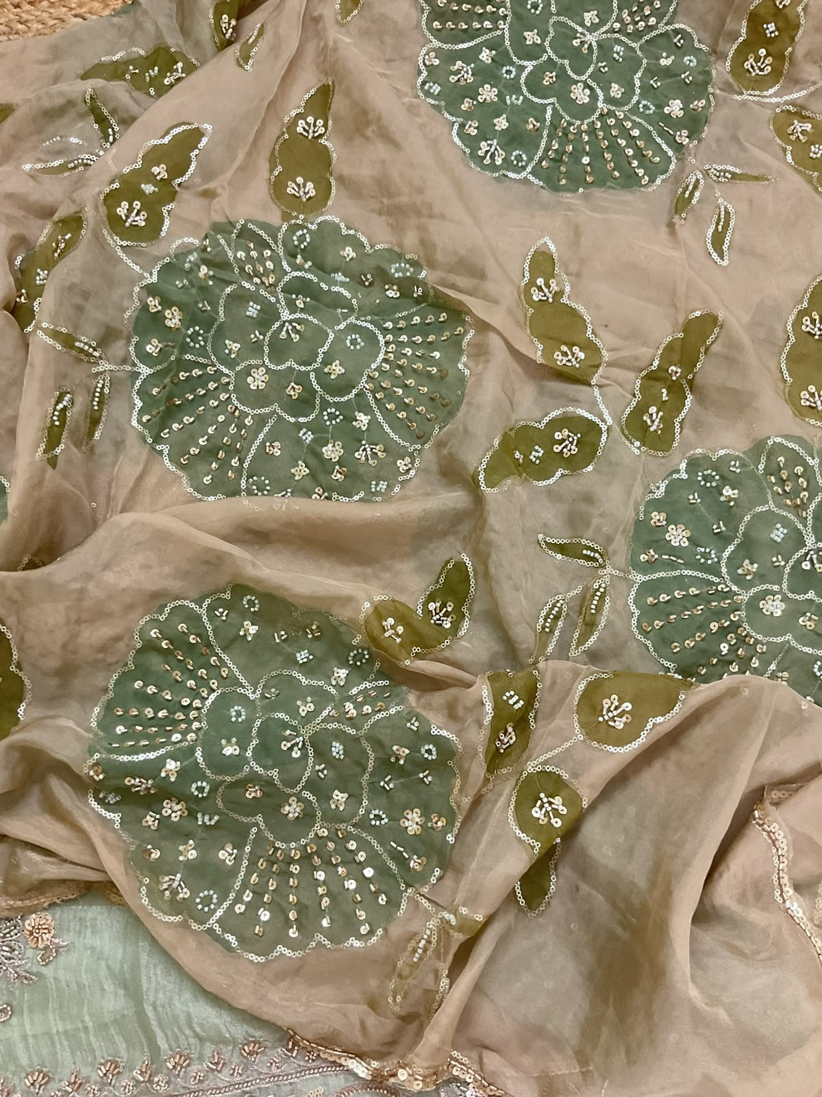 Soft Crushed Tissue Prinetd Embroidered Suit - Green