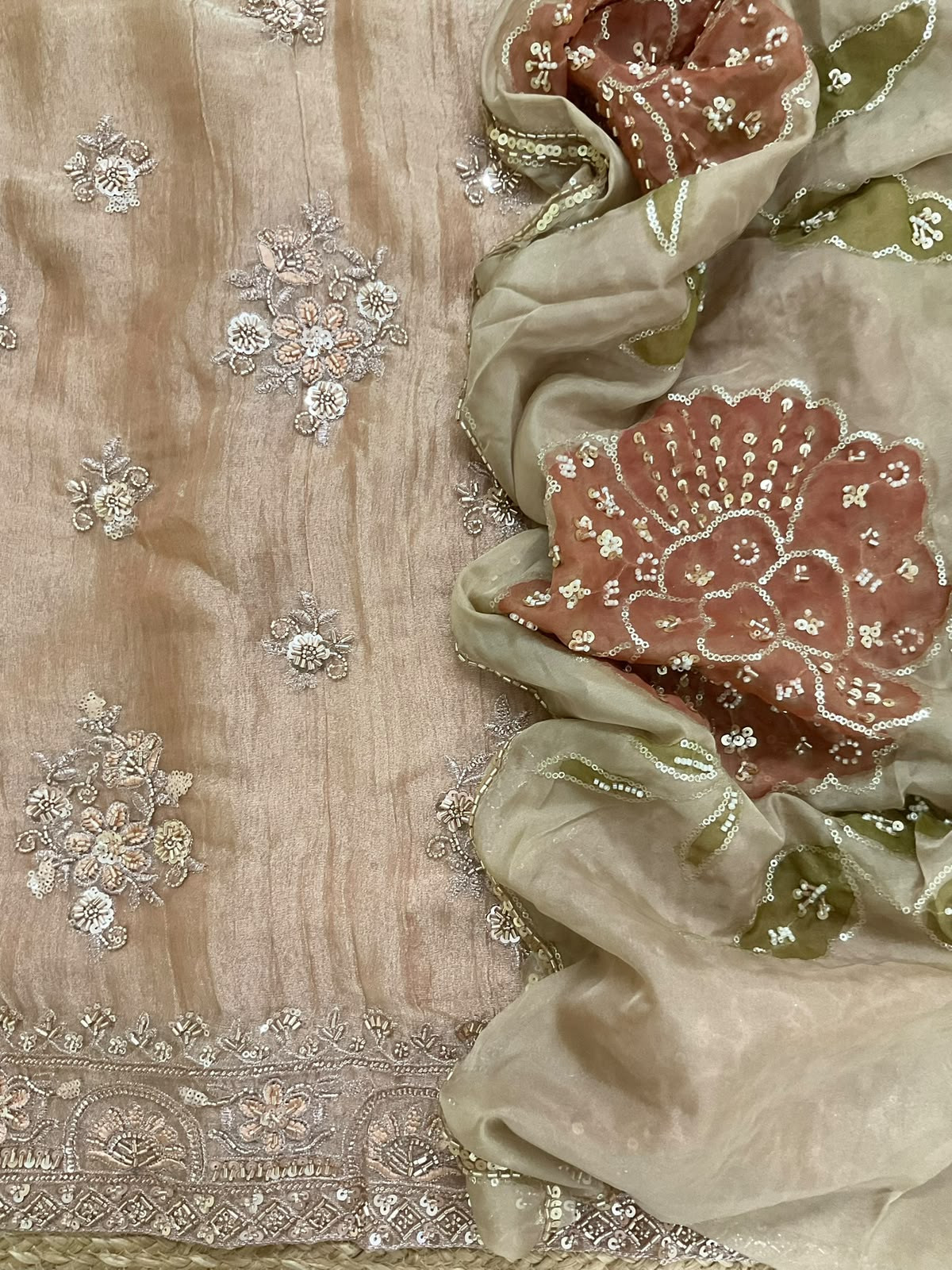 Soft Crushed Tissue Prinetd Embroidered Suit - Peach