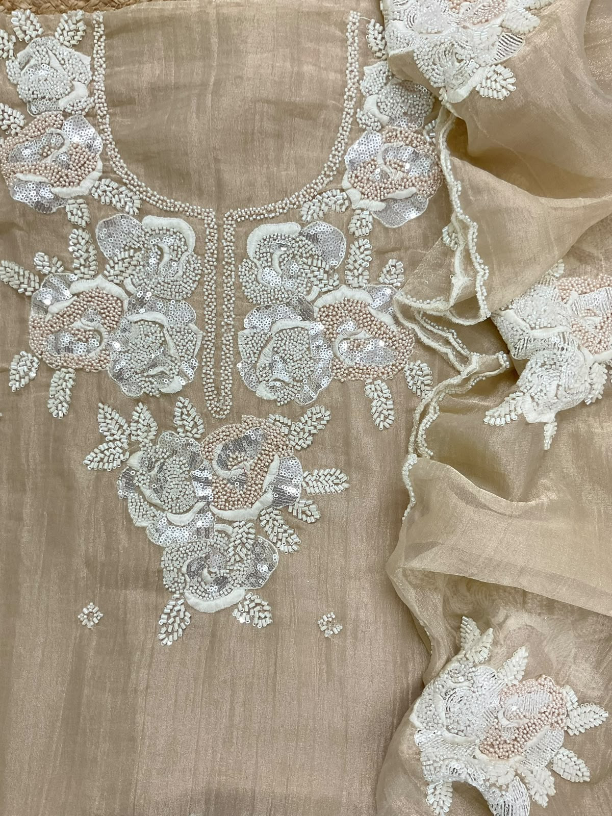 Soft Crushed Tissue Embroidered Suit - Beige