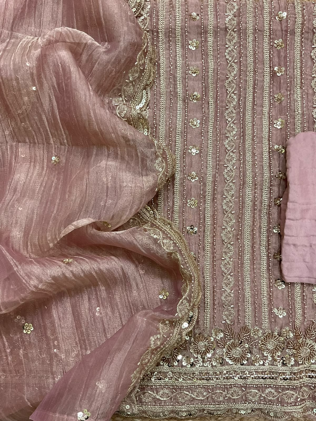 Soft Crushed Tissue Embroidered Suit - Onion Pink