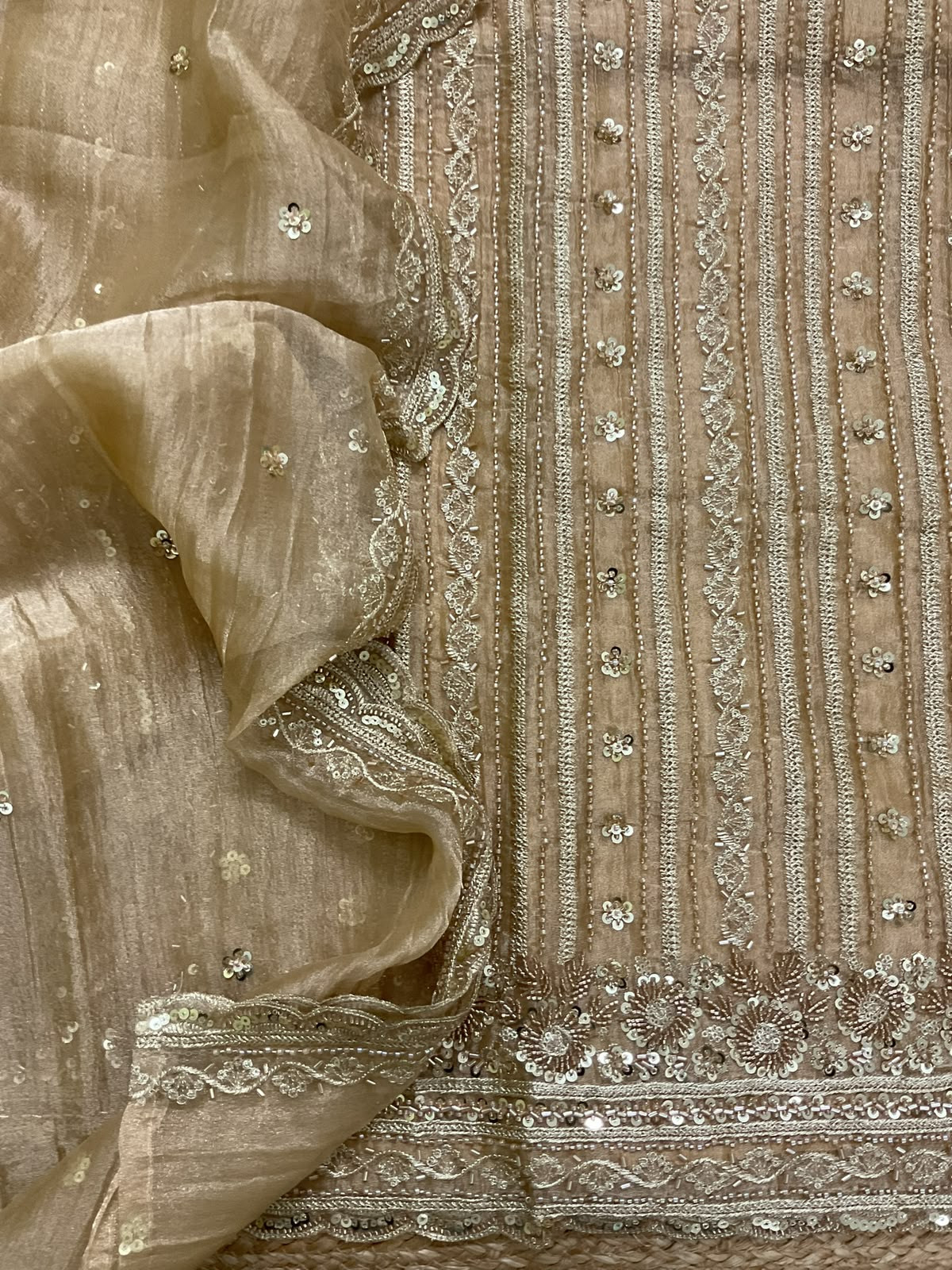 Soft Crushed Tissue Embroidered Suit - Beige
