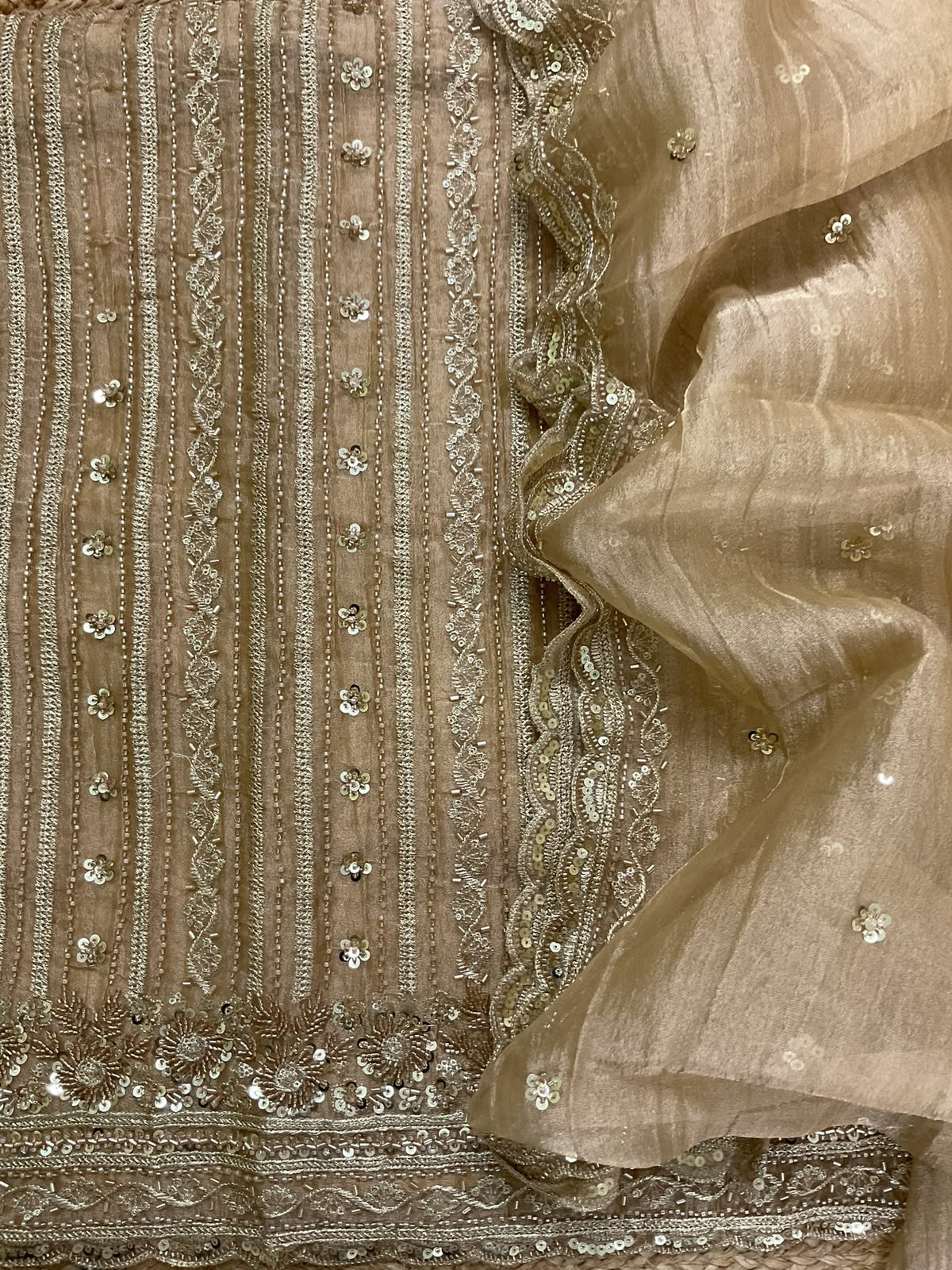Soft Crushed Tissue Embroidered Suit - Beige