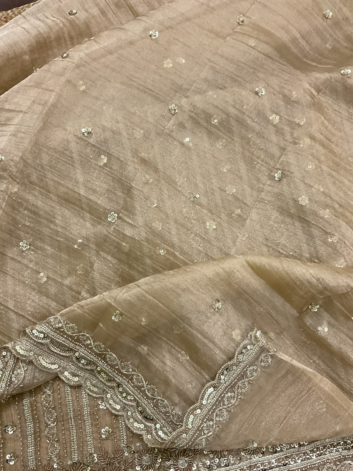 Soft Crushed Tissue Embroidered Suit - Beige