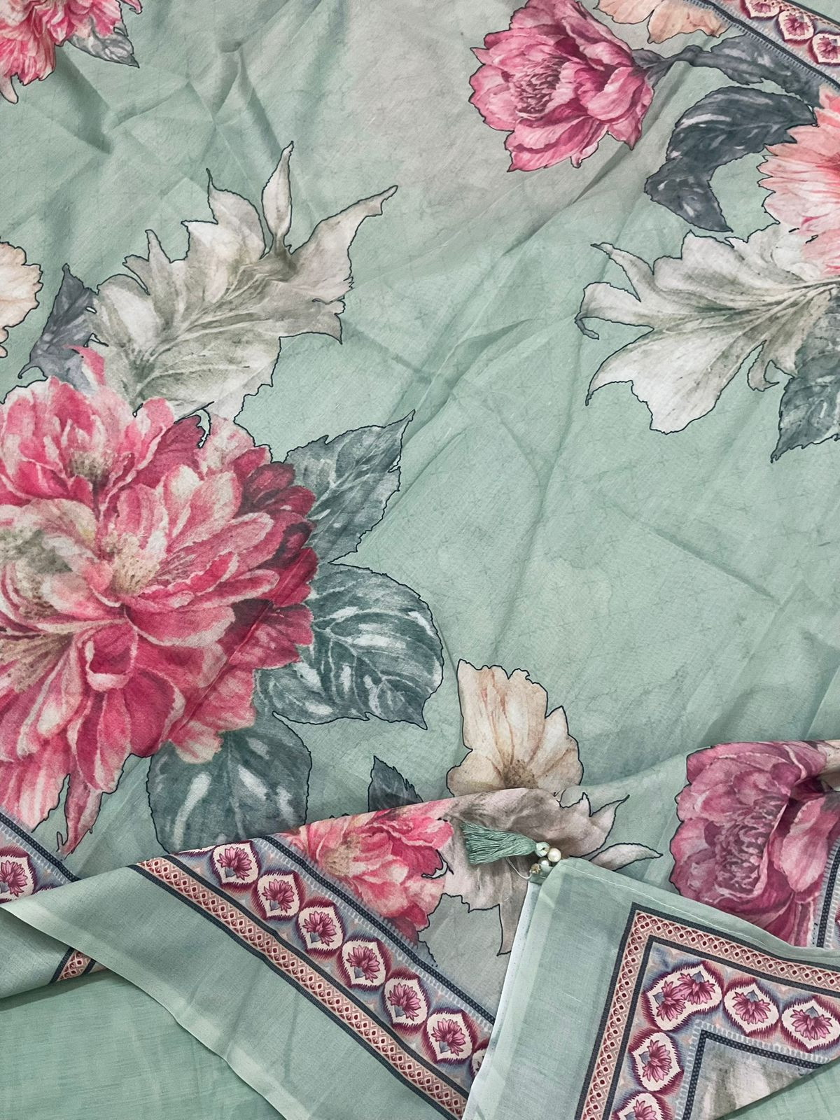Soft Muslin Printed Embroidered Suit - Green