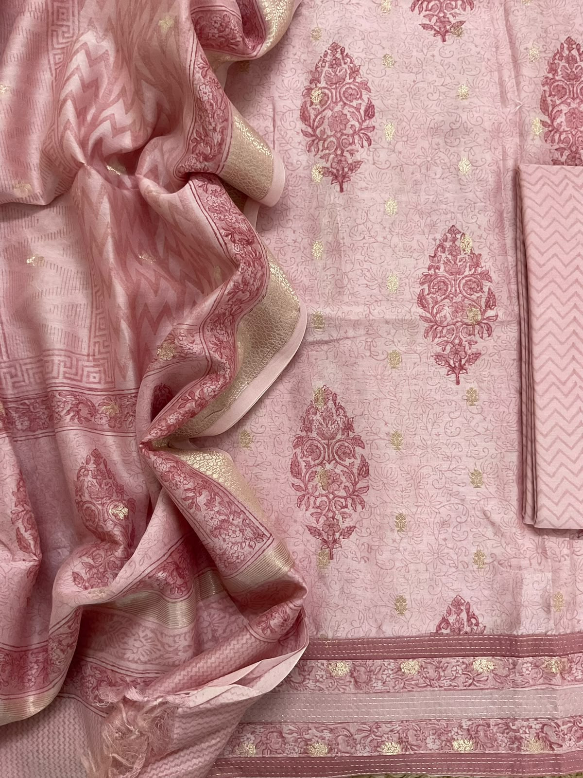 Pure Mul Chanderi Printed Banarasi Weaved Embroidered Border Suit - Pink