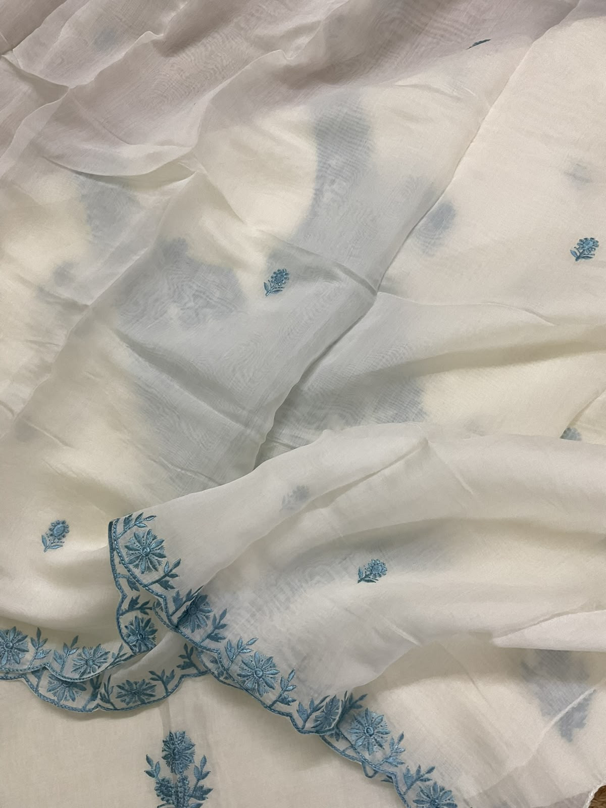 Soft Muslin Embroidered Suit - Offwhite