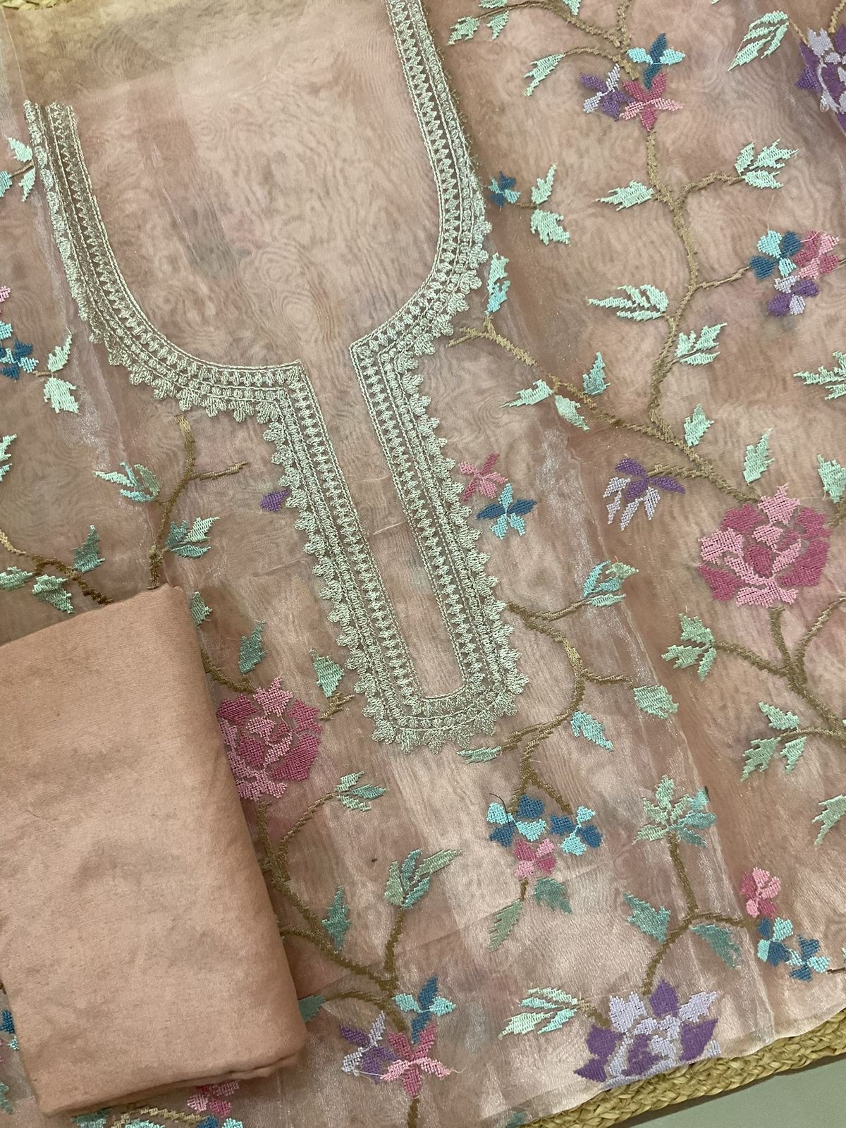 Soft Tissue Shimmer Silk Embroidered Suit - Peach