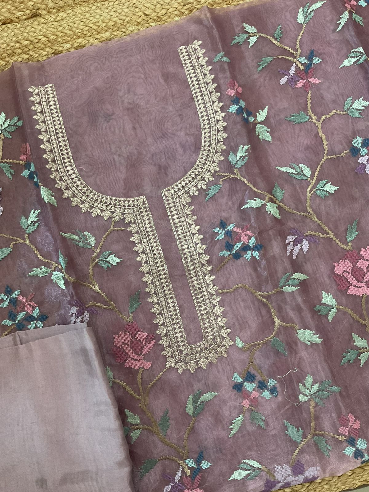 Soft Tissue Shimmer Silk Embroidered Suit - Lavender