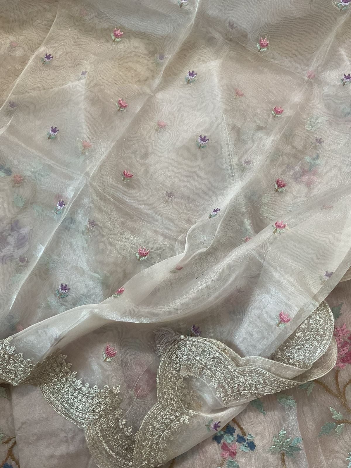 Soft Tissue Shimmer Silk Embroidered Suit - Beige