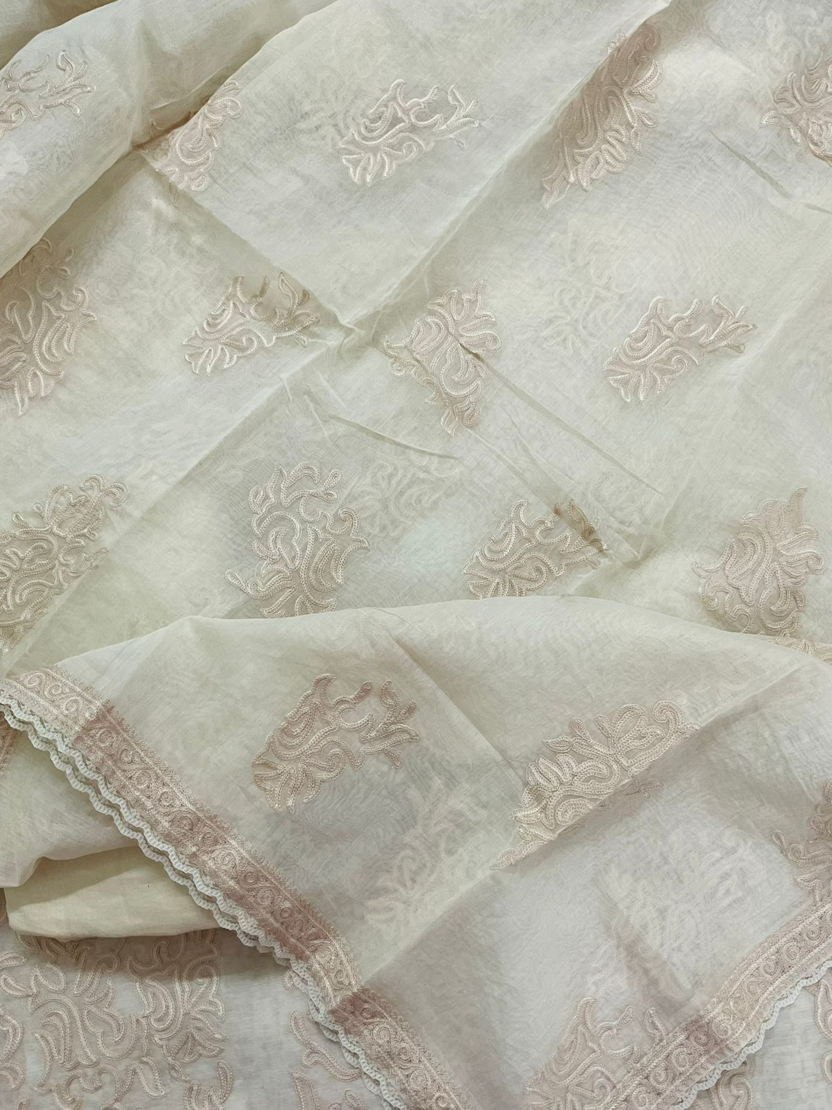 Pure Mul Chanderi Embroidered Suit - Offwhite
