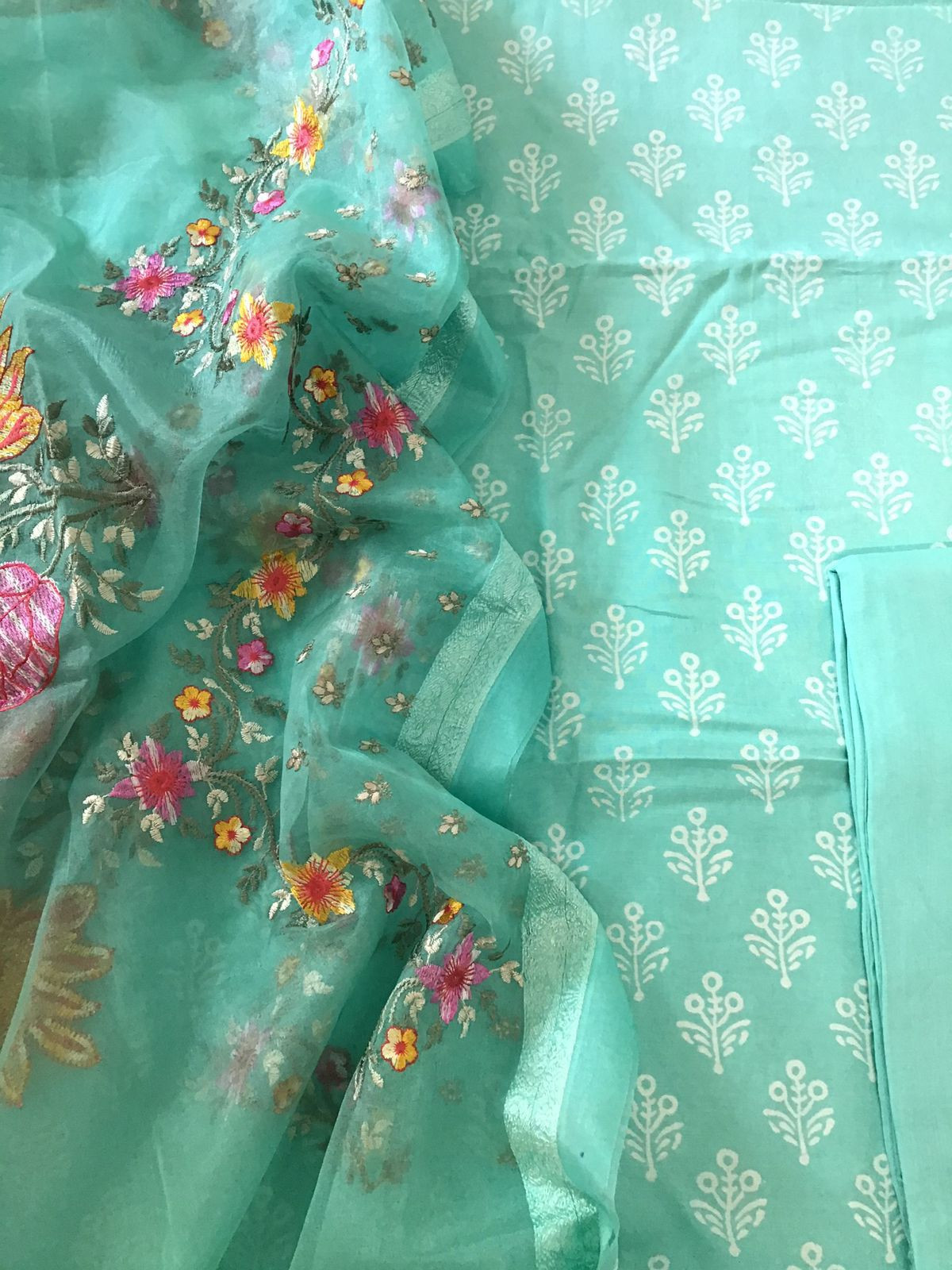 Pure Muslin Printed Embroidered Suit - Green