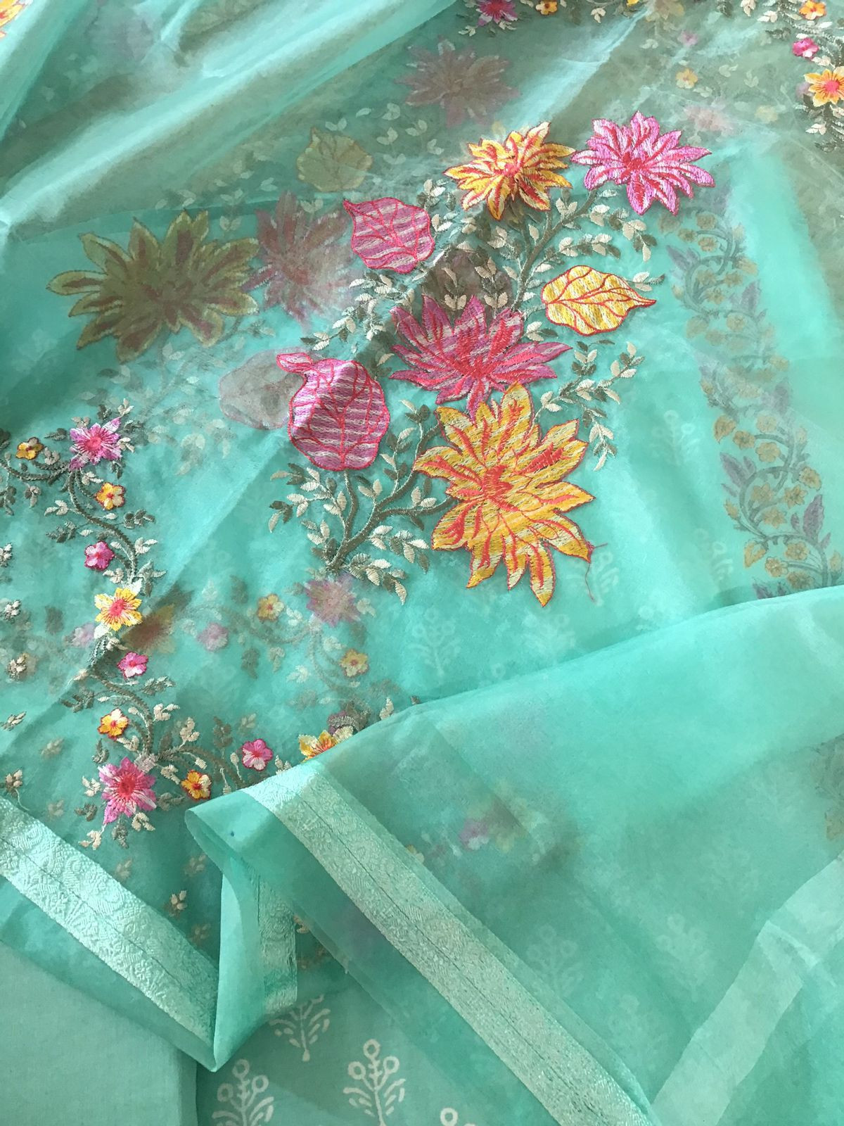Pure Muslin Printed Embroidered Suit - Green