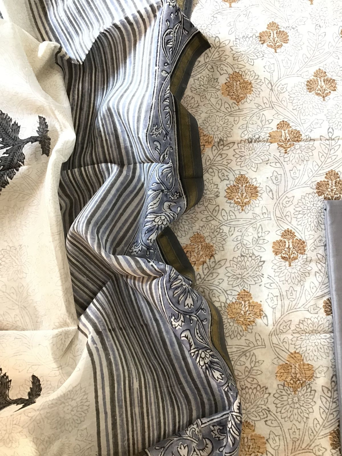 Pure Maheshwari Silk Printed Banarasi Weaved Suit - Offwhite