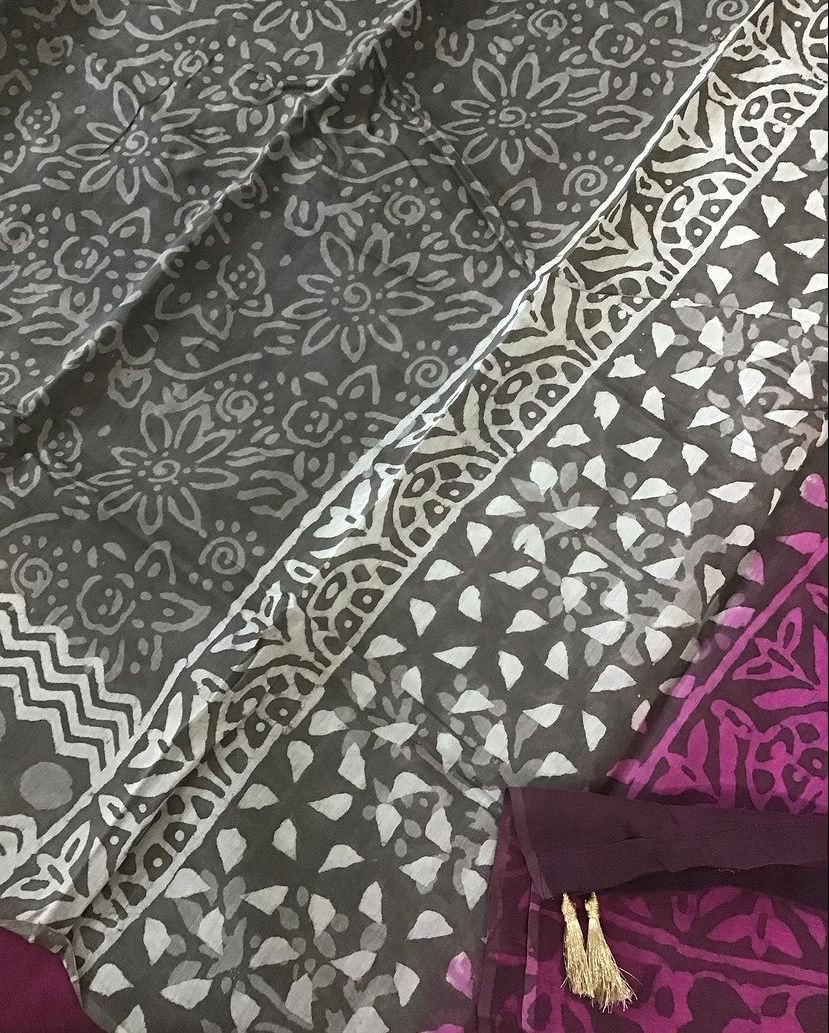 Pure Maheshwari Silk Printed Embroidered Suit - Purple