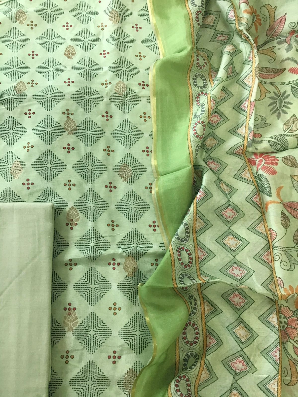 Pure Muslin Silk Printed Suit - Green