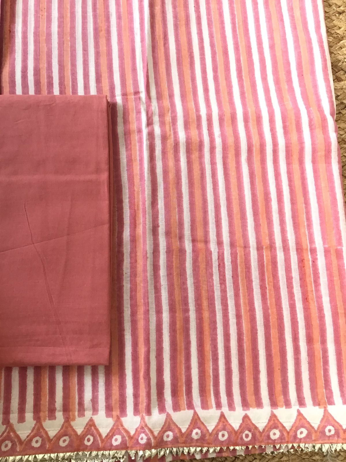 Soft Slub Cotton Printed Suit - Pink