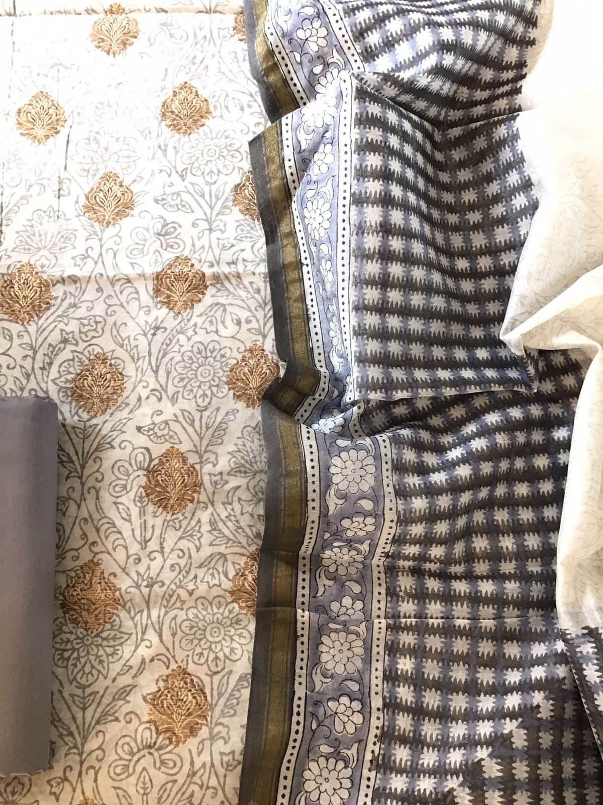 Pure Maheshwari Silk Printed Banarasi Weaved Suit - Offwhite