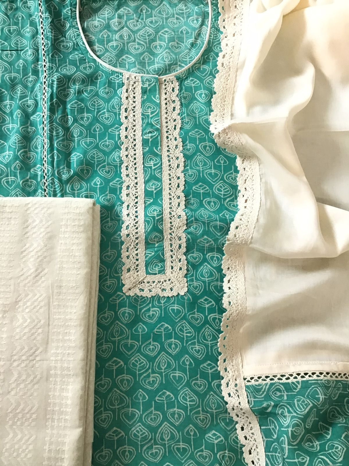 Pure Muslin Silk Printed Embroidered Suit - Green