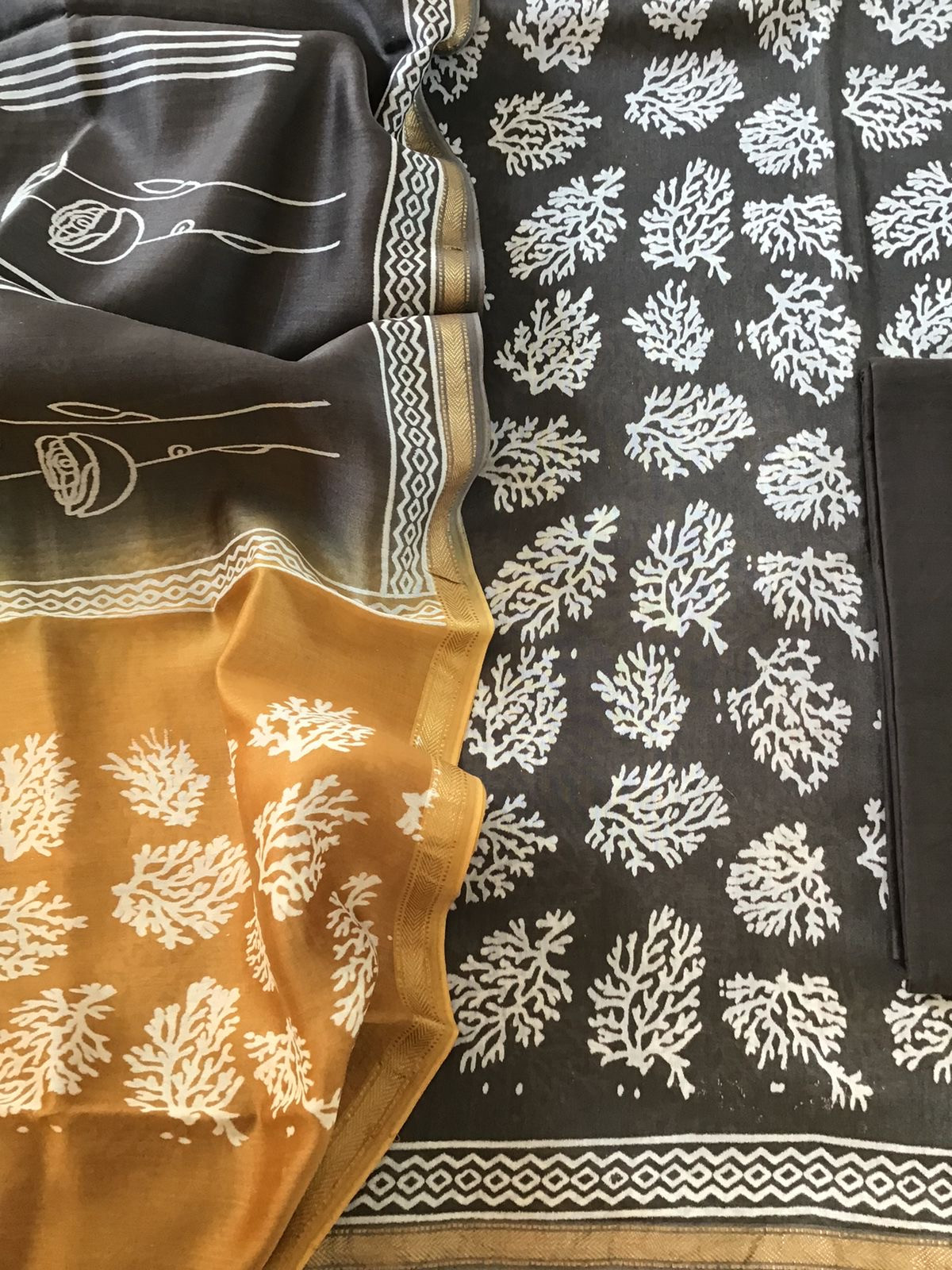 Pure Maheshwari Silk Printed Suit - Grey