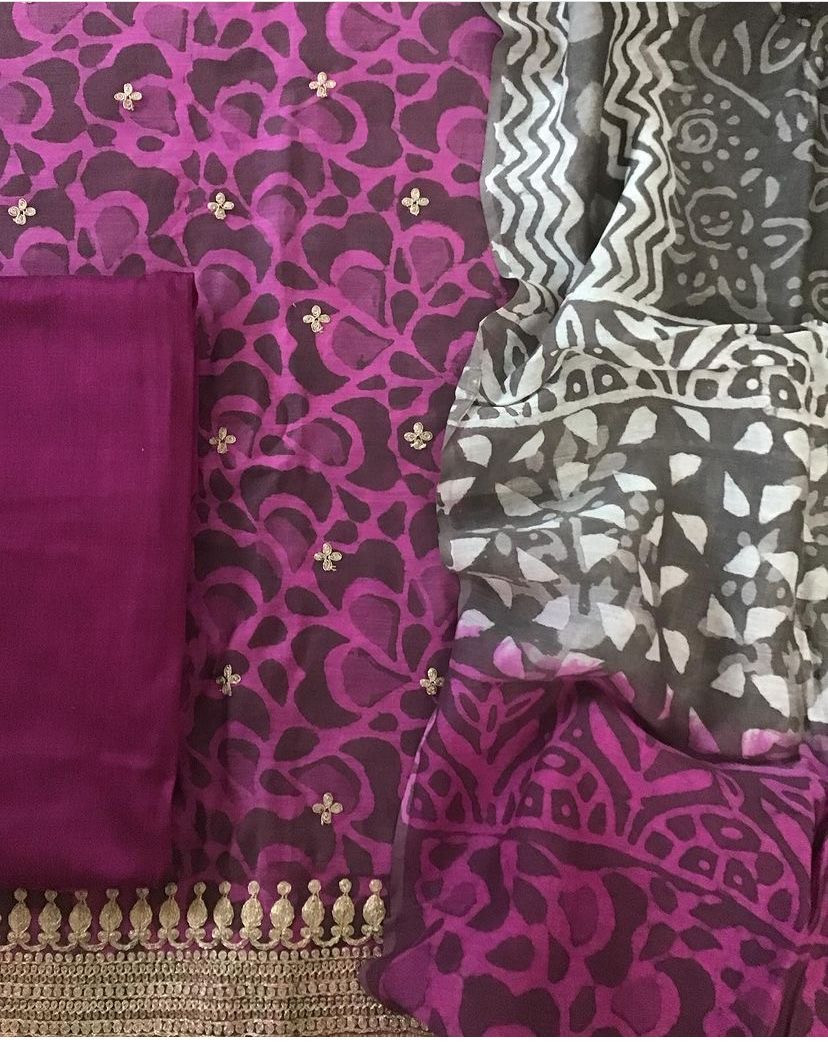 Pure Maheshwari Silk Printed Embroidered Suit - Purple