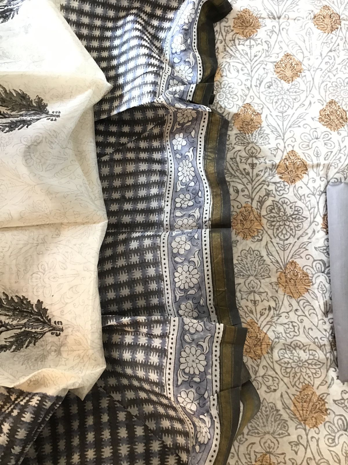 Pure Maheshwari Silk Printed Banarasi Weaved Suit - Offwhite