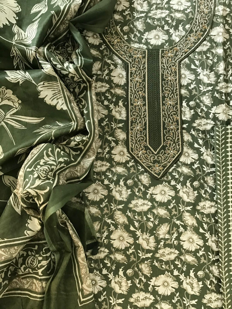 Image of Pure Cotton Printed Embroidered Suit - Green