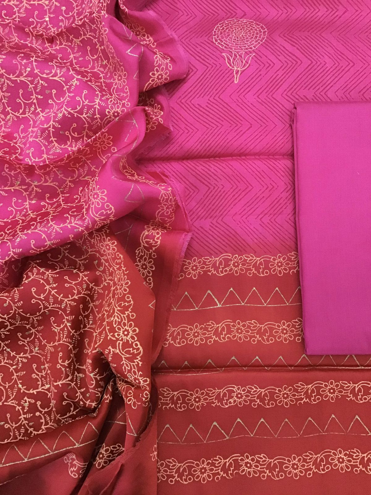 Pure Cotton satin Printed Suit - Pink