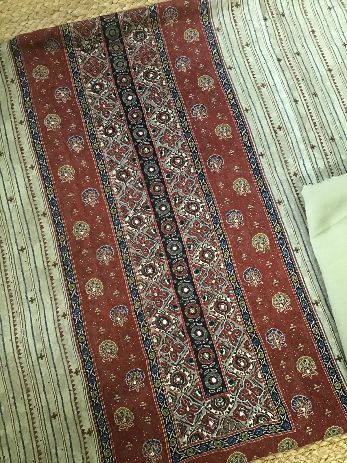 Soft Woollen Slub Silk Printed Embroidered Suit - Green