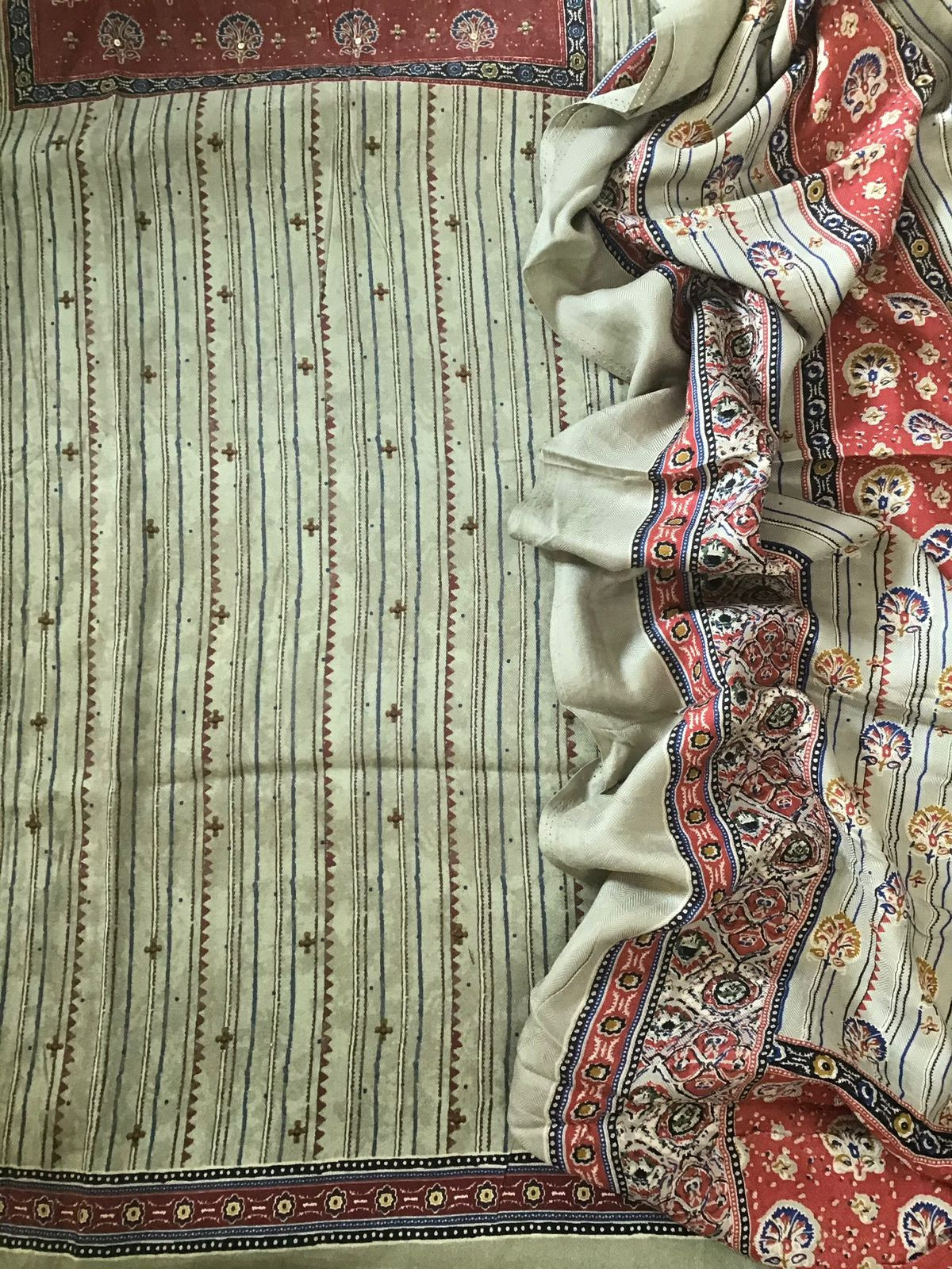 Soft Woollen Slub Silk Printed Embroidered Suit - Green