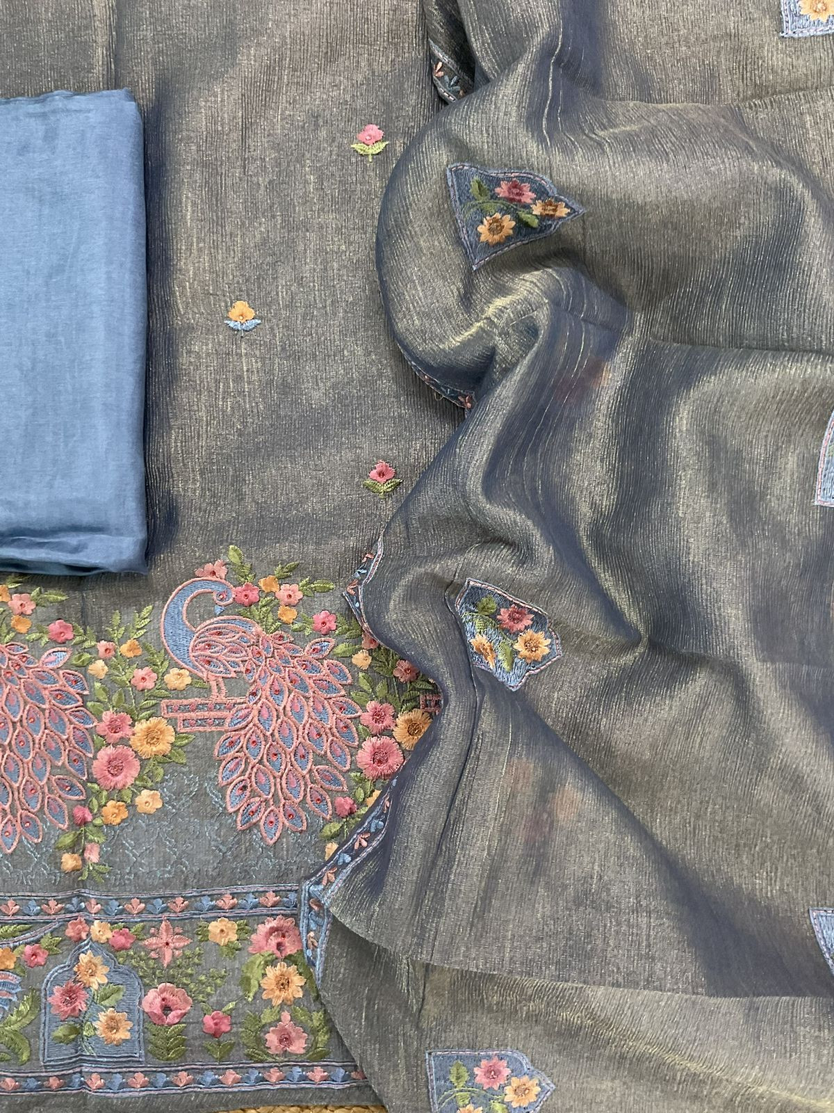 Soft Crushed Tissue Embroidered Suit - Blue