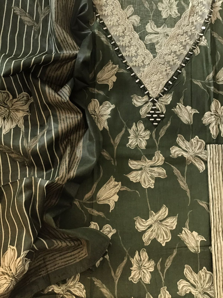 Image of Pure Cotton Printed Embroidered Suit - Green