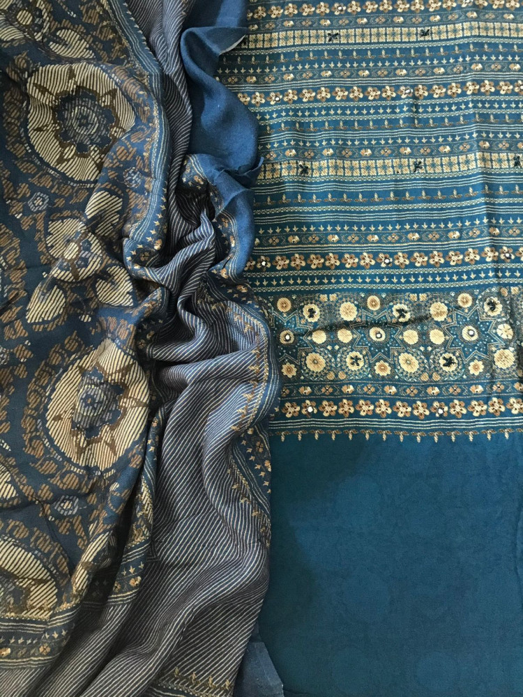 Image of Soft Woollen Slub Silk Printed Embroidered Suit - Blue