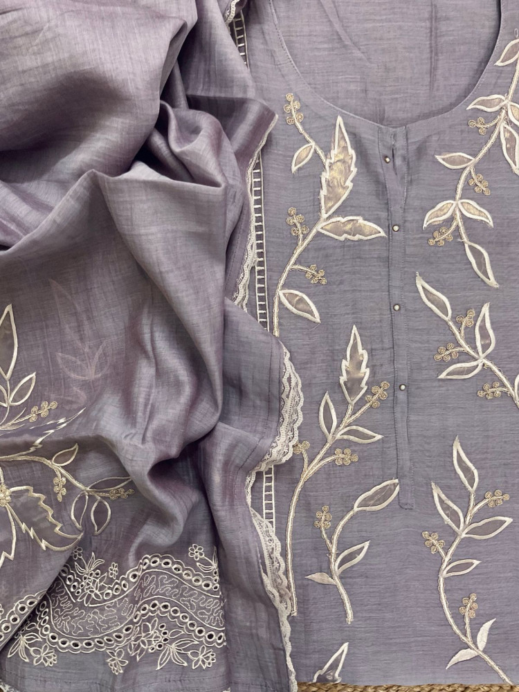 Image of Pure Mul Chanderi Embroidered Suit - Lavender