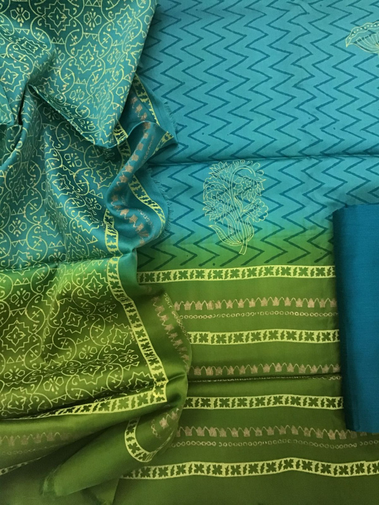 Image of Pure Cotton Satin Printed Suit - Blue