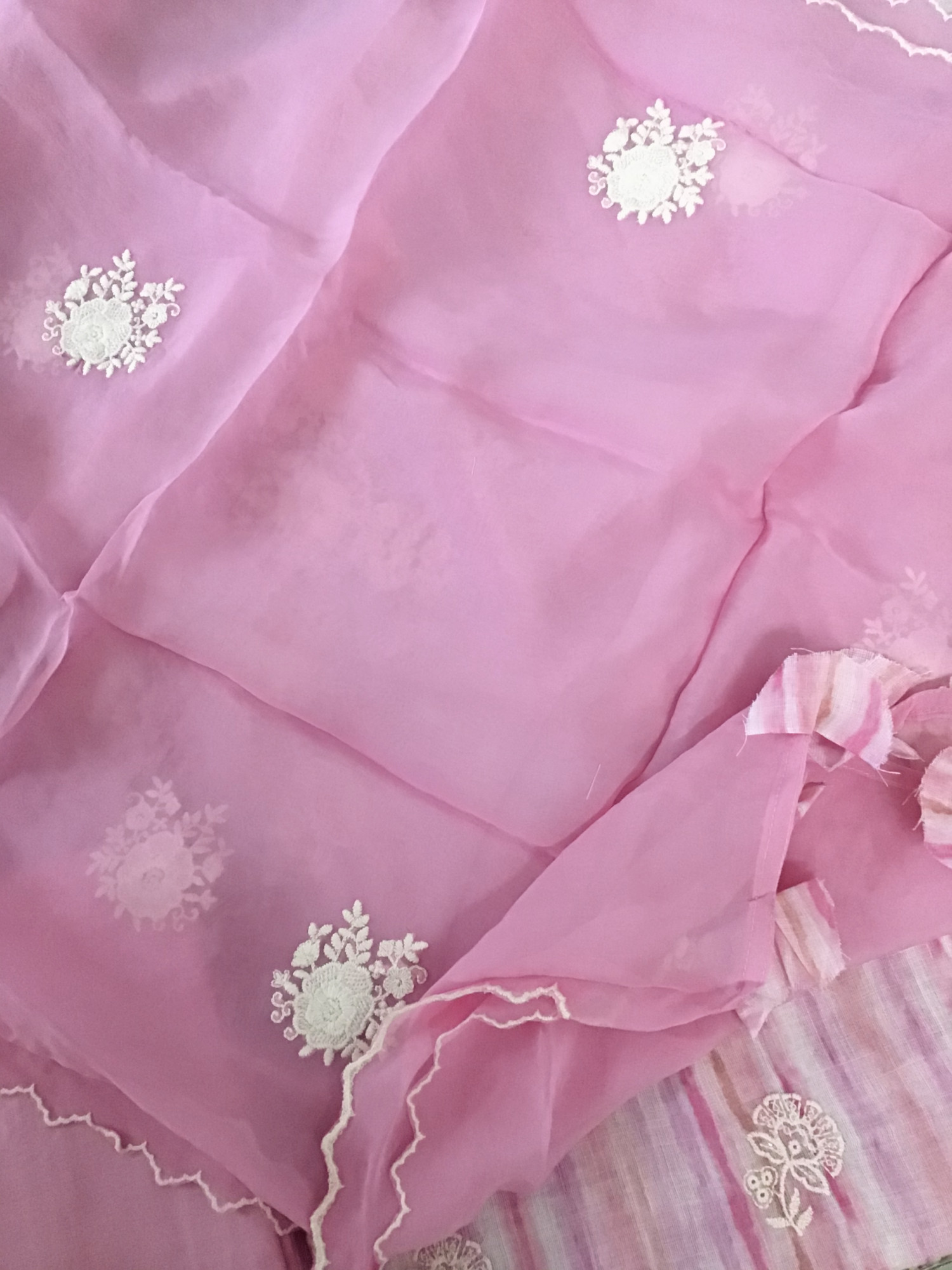 Soft Linen Jute Cotton Printed Embroidered Suit - Pink