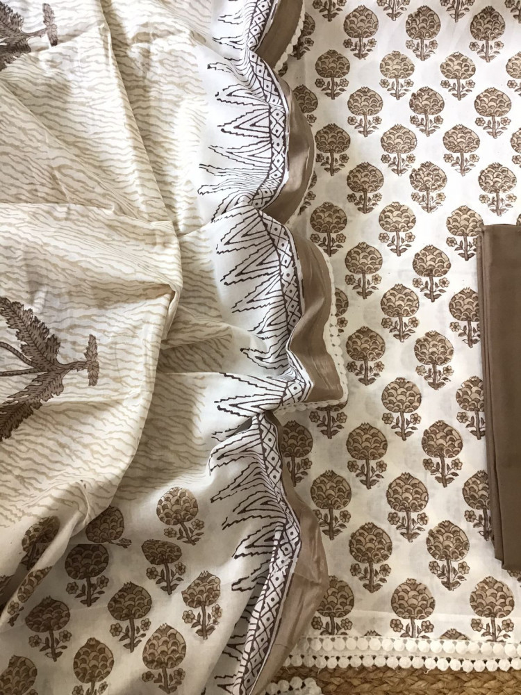 Image of Pure Cotton Printed Suit - White