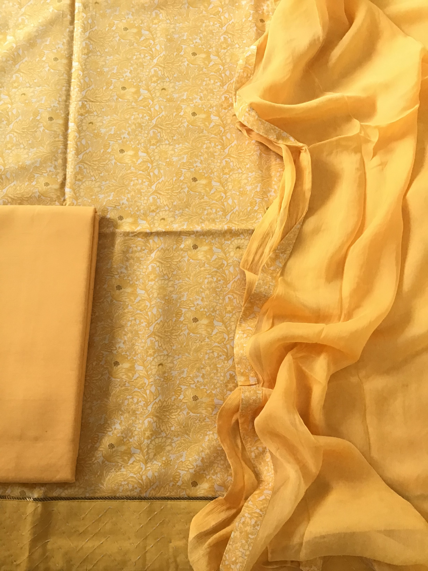 Soft Muslin Printed Suit - Yellow
