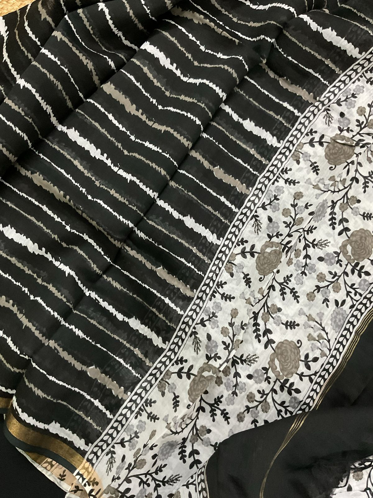 Pure Maheshwari Silk Printed Suit - Grey