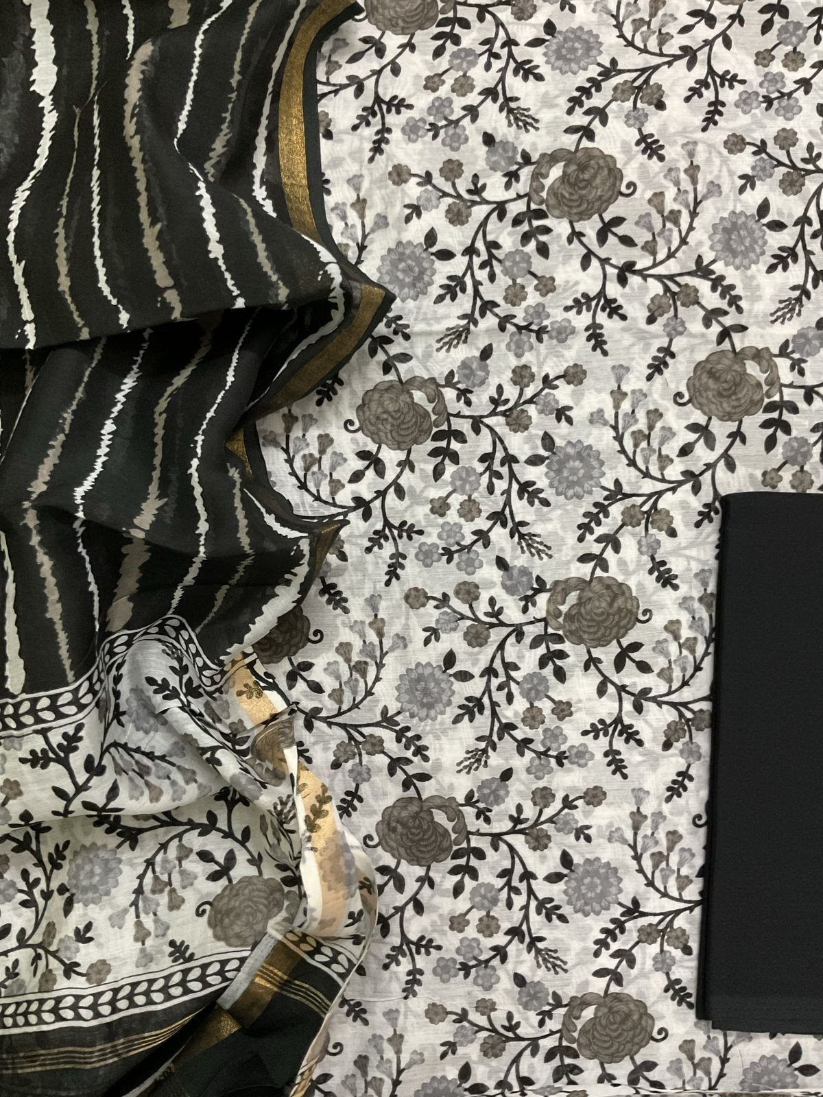 Pure Maheshwari Silk Printed Suit - Grey