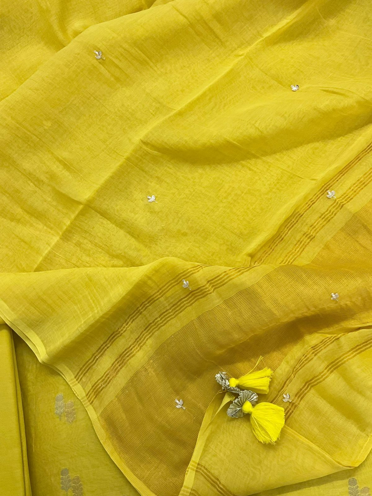 Pure Mul Chanderi Banarasi Weaved Embroidered Suit - Yellow