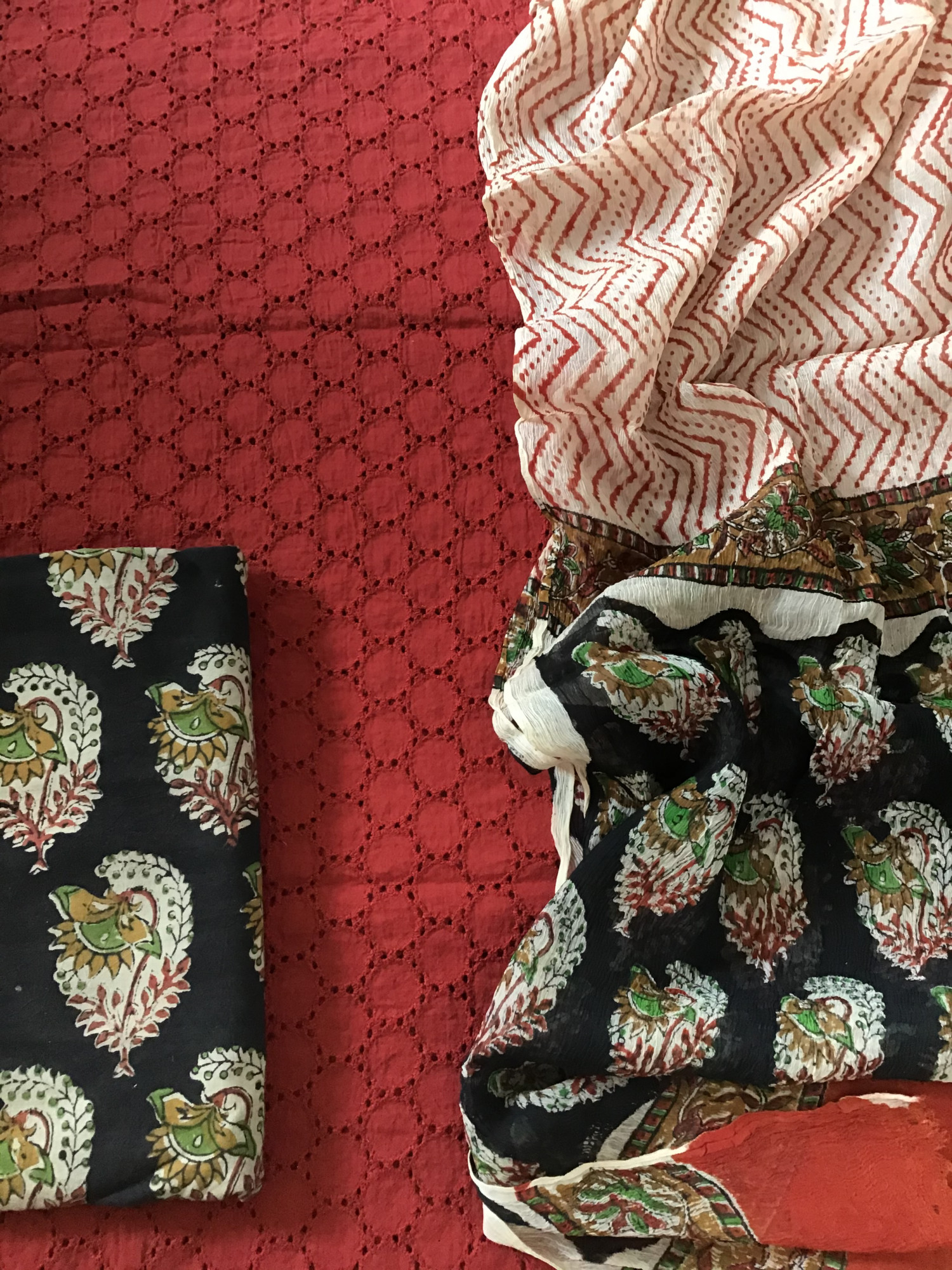 Pure Hakoba Cotton Embroidered Suit - Red