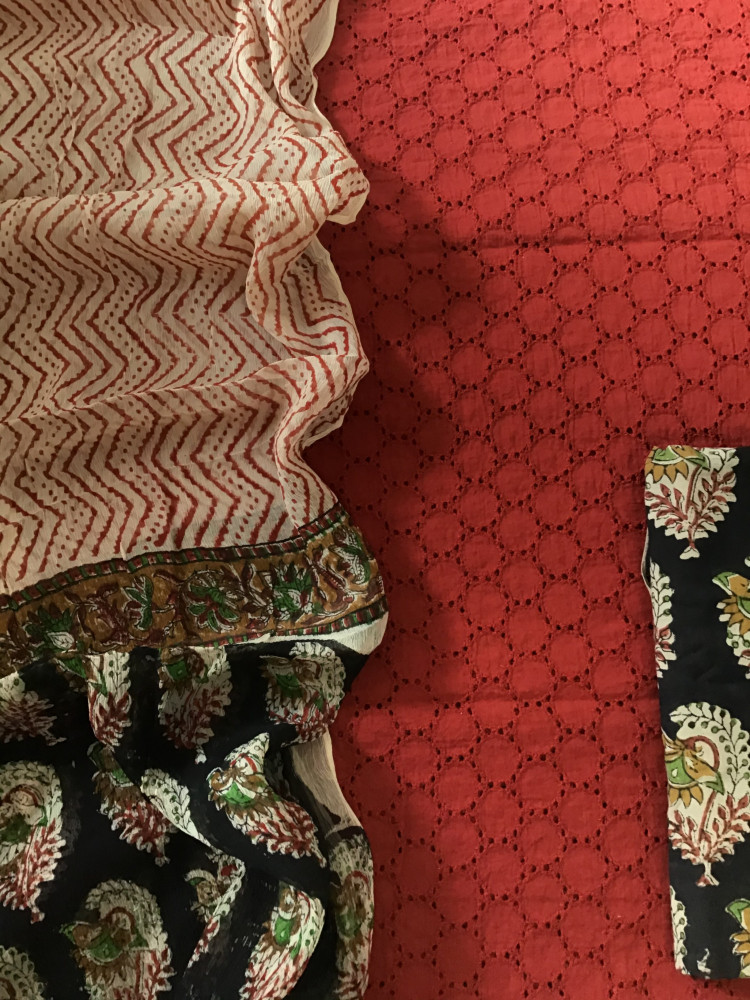 Image of Pure Hakoba Cotton Embroidered Suit - Red