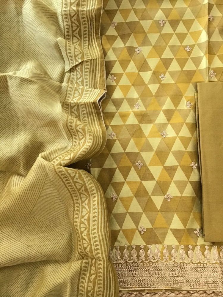 Image of Pure Maheshwari Printed Embroidered Suit - Yellow