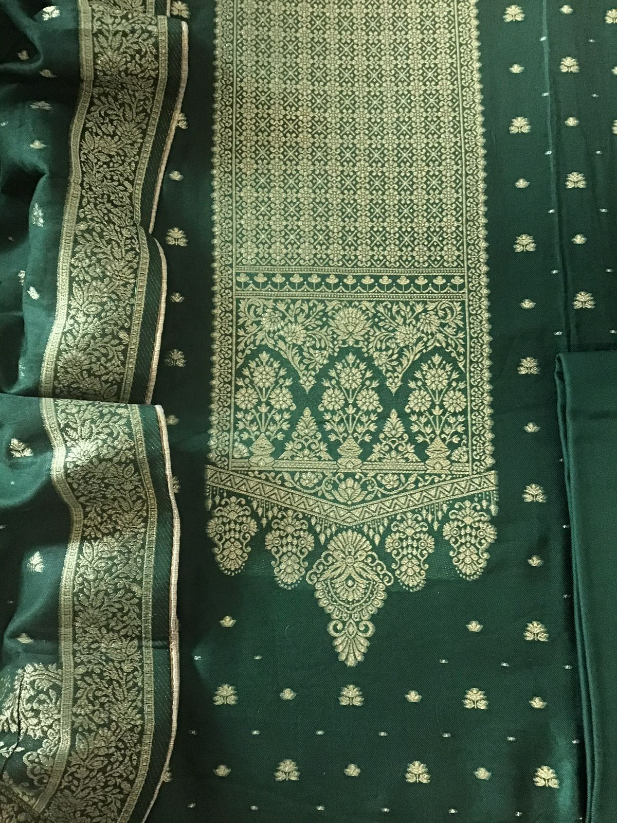 Soft Woollen Slub Silk Banarasi Weaved Suit - Green