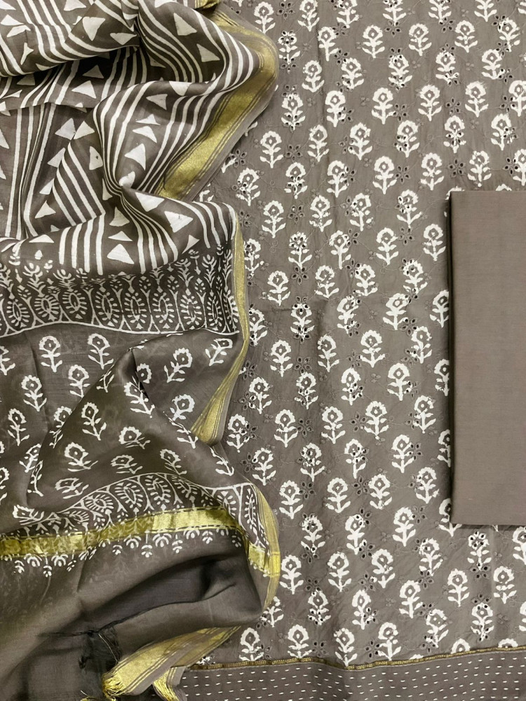 Image of Pure Hakoba Cotton Printed Embroidered Suit - Brown